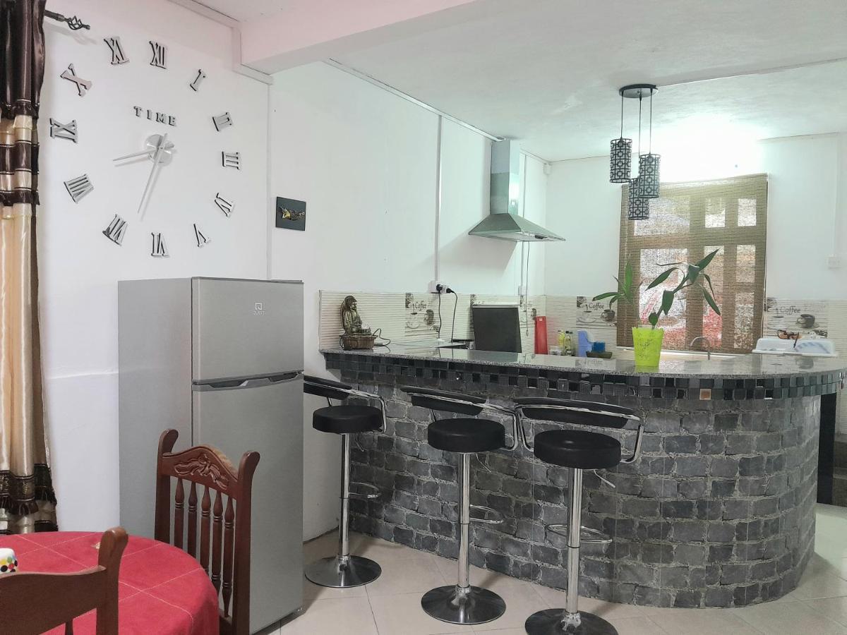 Beautiful Affordable House - 5 Minutes From The Airport And 12 Minutes To Blue Bay Beach Mon Tresor المظهر الخارجي الصورة