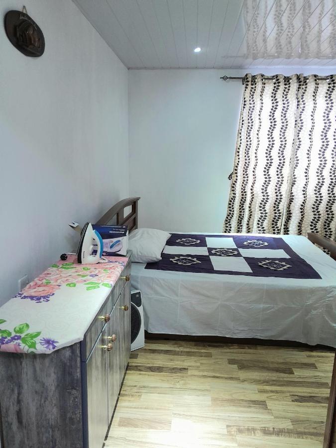 Beautiful Affordable House - 5 Minutes From The Airport And 12 Minutes To Blue Bay Beach Mon Tresor المظهر الخارجي الصورة