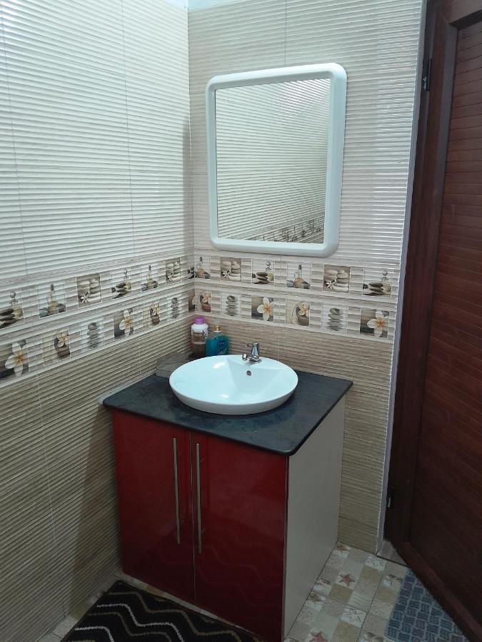 Beautiful Affordable House - 5 Minutes From The Airport And 12 Minutes To Blue Bay Beach Mon Tresor المظهر الخارجي الصورة